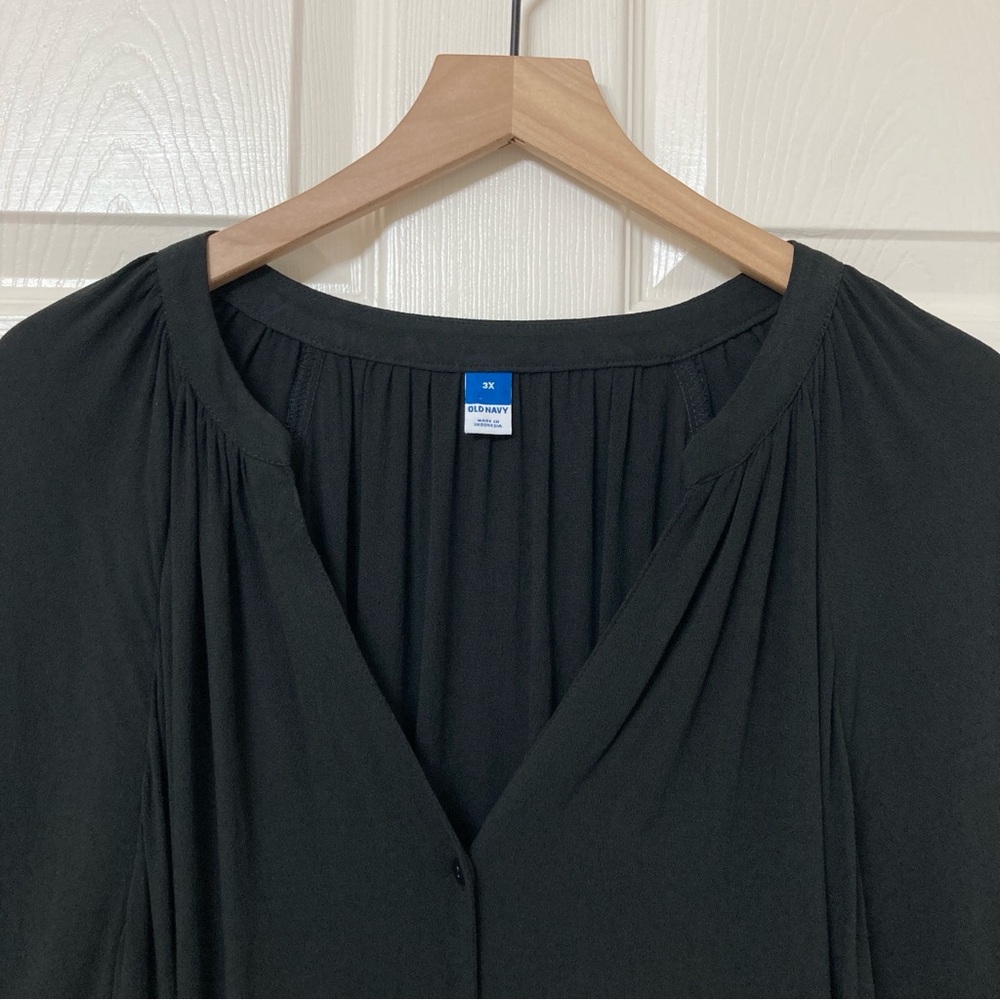 Old Navy Women’s Black Drapey Button Down Shirt Size 3X Preppy Career Minimalist - Picture 3 of 9